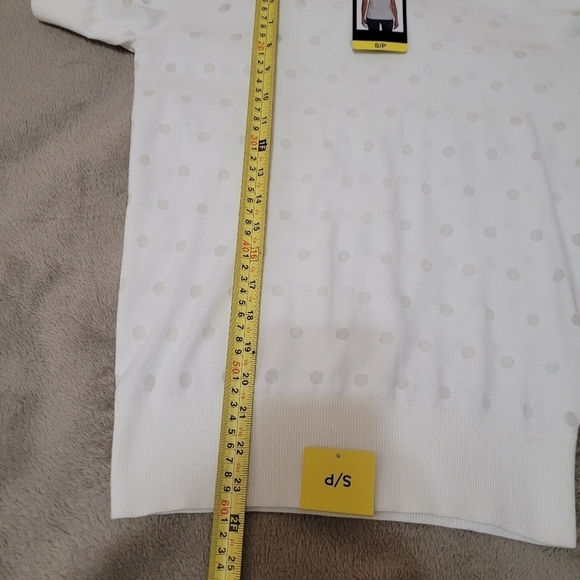 Karl Lagerfeld short sleeve sweater size small​ - Picture 8 of 12